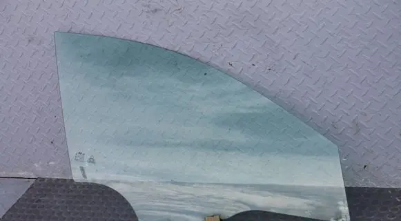 Hyundai Kona I Front door window glass four-door SZYBA-PP-KONA