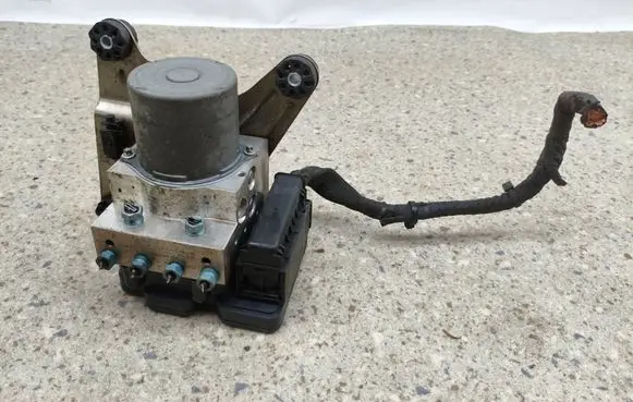 BMW 5 GT F07 ABS Pump 6868341 6868339