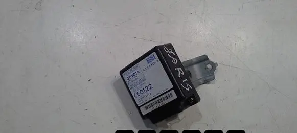 Toyota Yaris Engine control unit/module 89741-52021