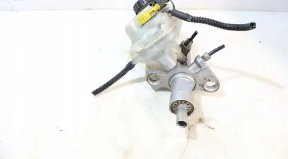 Chevrolet Cruze Master brake cylinder