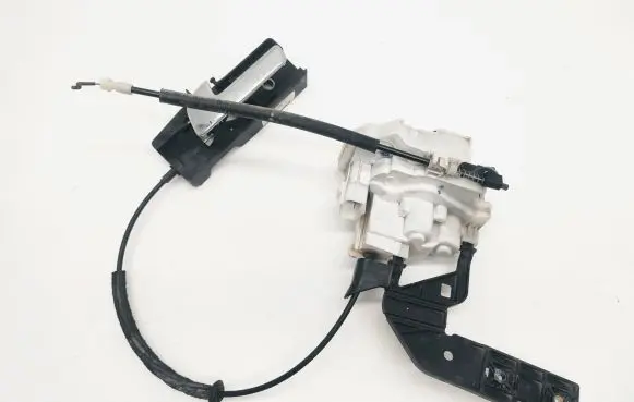 Alfa Romeo 159 Front door lock