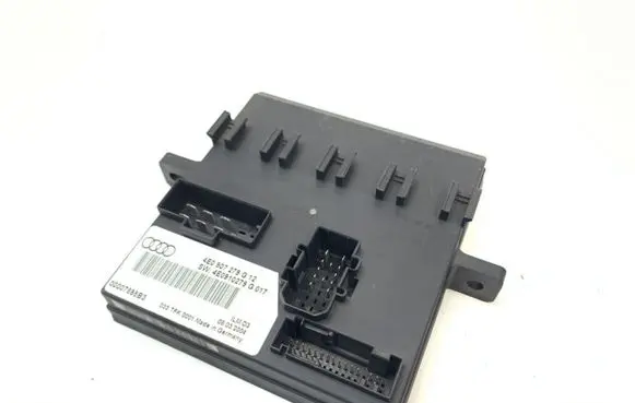 Audi A8 S8 D3 4E Comfort/convenience module 4E0907279G 4E0910279G 00007898B3