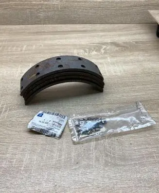 Opel Kadett E Drum brake (rear) 90541082 1605930