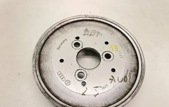 Audi A6 S6 C5 4B Power steering pump pulley 059145255