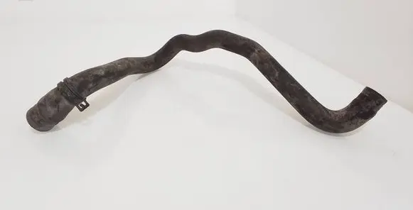Volkswagen PASSAT B5 Engine coolant pipe/hose 8D0819371B