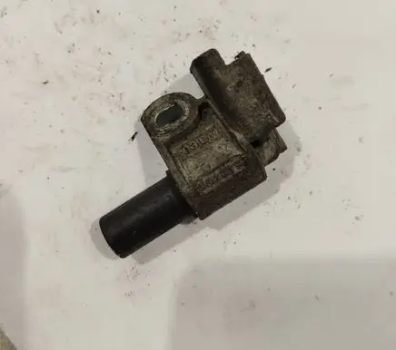 Camshaft position sensor