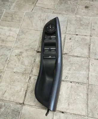 Ford Focus Electric window control switch AM5T14A132AA