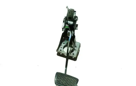 Lexus RX 330 - 350 - 400H Brake pedal