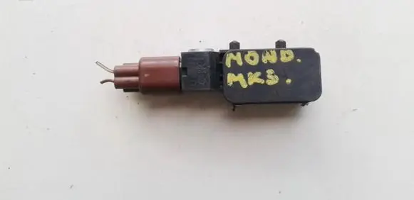 Ford Mondeo Mk III Airbag deployment crash/impact sensor 23DB0053C322O 1S7T-14B324-AD