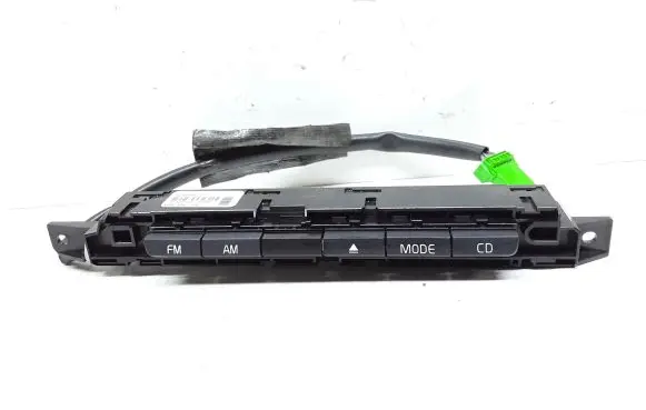 Head unit multimedia control