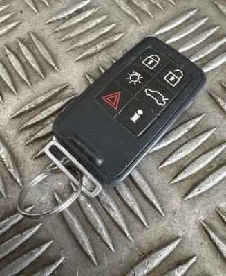 Volvo XC70 Ignition key/card 30659618