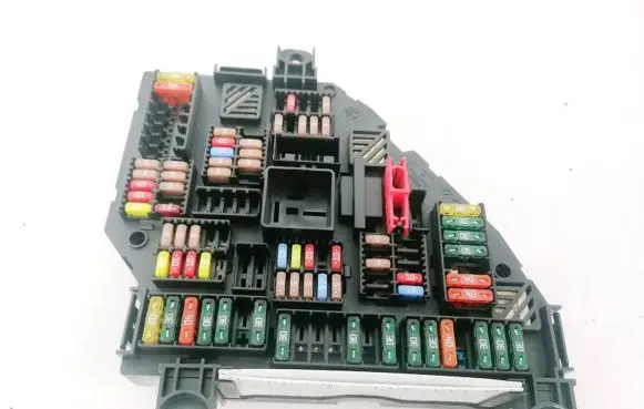 BMW 5 GT F07 Fuse box set 923442301 07101001029625