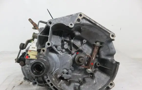 Peugeot 206 CC Manual 6 speed gearbox 20CN24