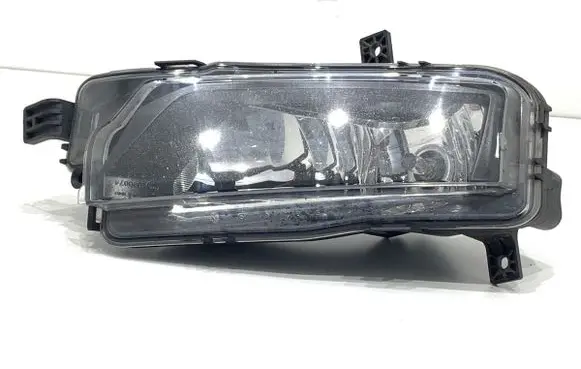 Volkswagen Caddy Front fog light 2K5941662B