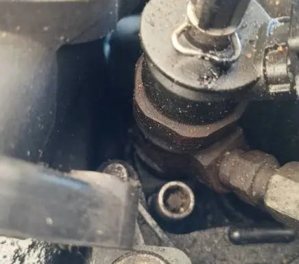 Ford Focus C-MAX Fuel injector 0445110297