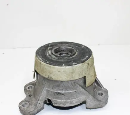 Mercedes-Benz GLC X253 C253 Engine mount bracket A2532402700