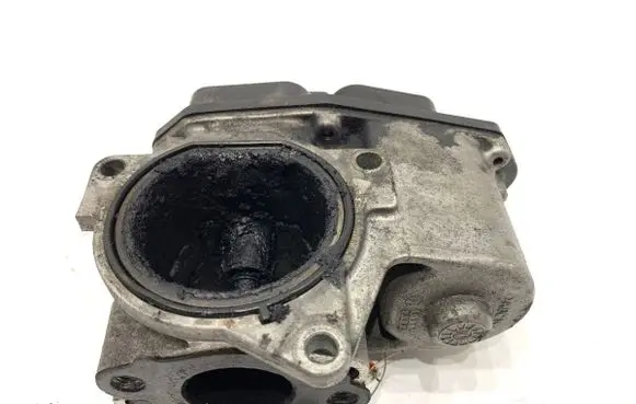 Audi A5 8T 8F EGR valve 03L131501G