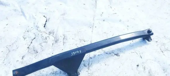 Volvo XC90 Engine mount bracket
