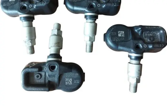 Toyota C-HR I Tire pressure sensor PMVC215 22C5CCE 10R048207
