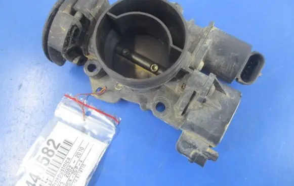 Citroen C3 Throttle body valve 