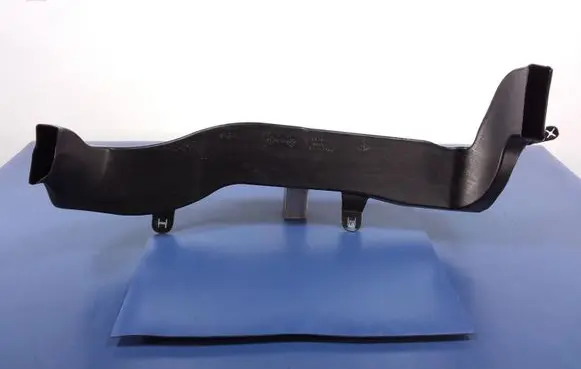 BMW X7 G07 Intercooler air guide/duct channel 7434333