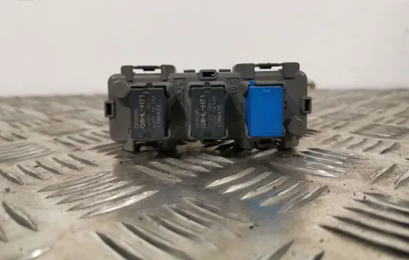 Honda CR-V Fuse module 16112502SAJ