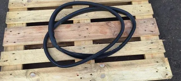 Volvo V60 Front door rubber seal 
