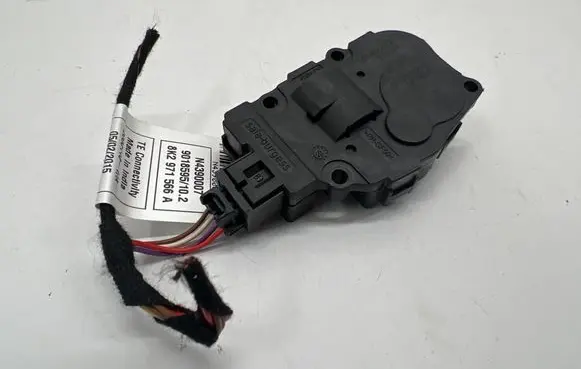 Porsche Macan (95B) Air flap motor/actuator K9749007