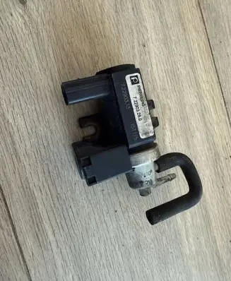 Audi A6 S6 C6 4F Turbo solenoid valve 722903280