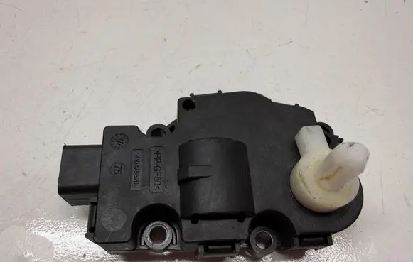 BMW 2 F45 Air flap motor/actuator EFB492 16072015 CZ1139301400
