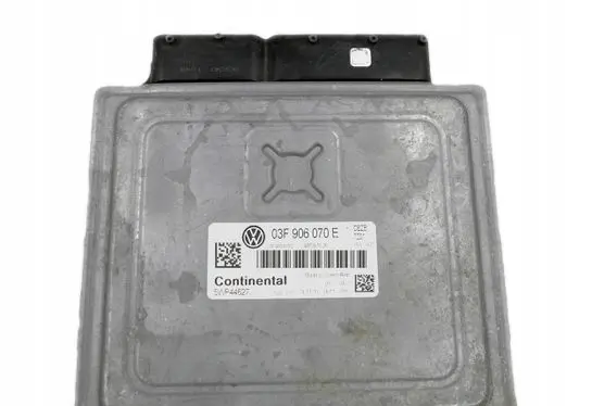 Volkswagen Polo V 6R Engine control unit/module 03F906070E 5WP44627