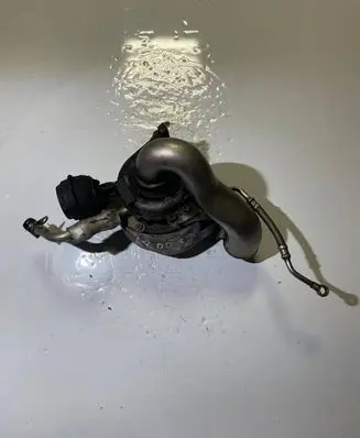 Audi A8 S8 D2 4D Turbo 057145702e