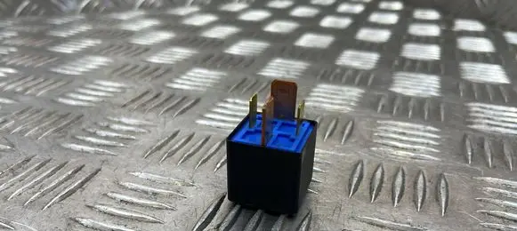KIA Ceed Other relay 3916037110