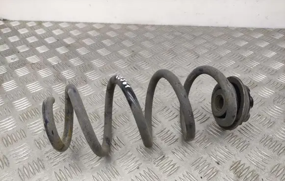 Nissan X-Trail T32 Rear coil spring