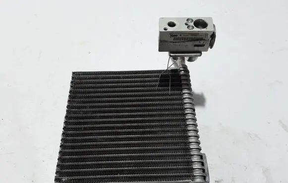 Dacia Duster Air conditioning (A/C) radiator (interior) 272817696R