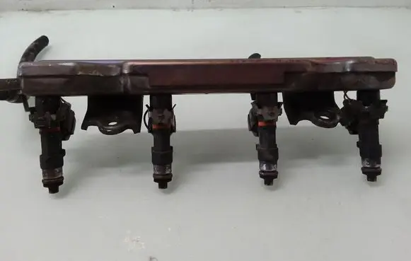 Nissan Micra Fuel main line pipe 