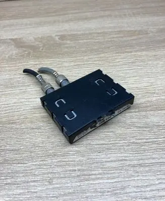 BMW 7 E38 Aerial antenna amplifier 6903660