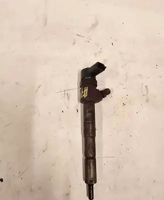 Opel Zafira B Fuel injector 0445110159