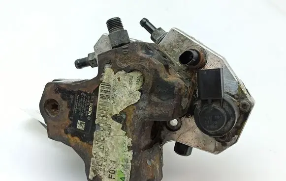 Chrysler 300 - 300C Fuel injection high pressure pump A6420700201 0445010095 A642132806