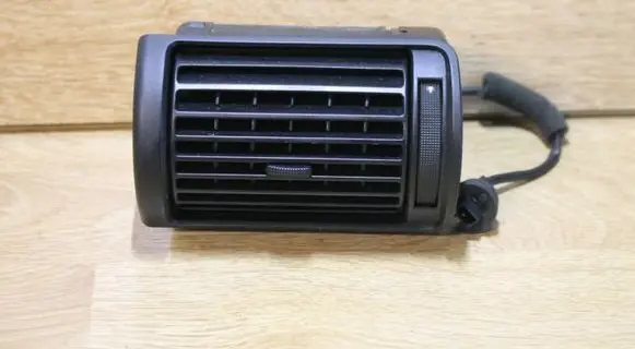 Audi A4 S4 B5 8D Dashboard side air vent grill/cover trim 8D1820902B