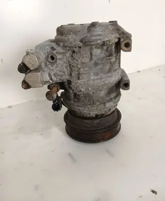 KIA Carens I Air conditioning (A/C) compressor (pump)