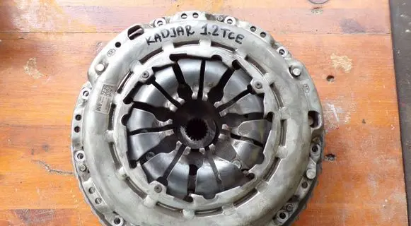 Renault Kadjar Clutch set kit 3002059210R