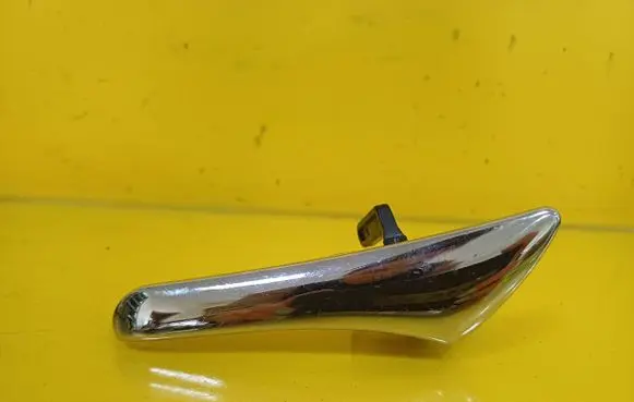 Mercedes-Benz E W211 Front door interior handle A2117660124