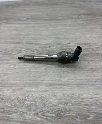 BMW 4 F36 Gran coupe Fuel injector 0445110743 8514148
