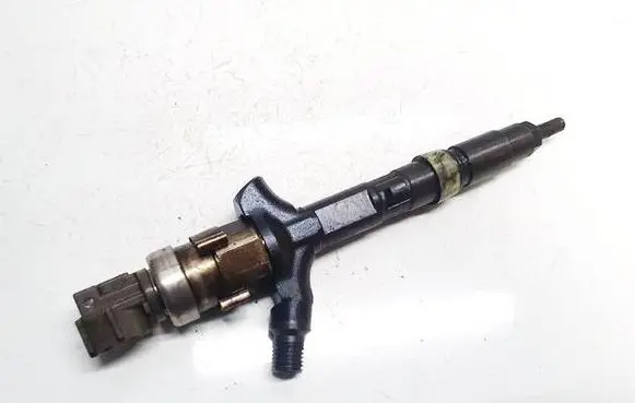 Toyota Avensis T220 Fuel injector 2367027030 12c08984