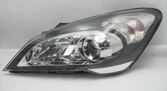 KIA Ceed Headlight/headlamp 921011H