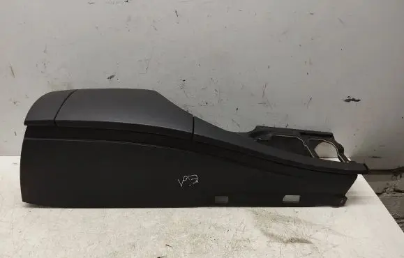 BMW 5 E60 E61 Armrest 7034086 7060013 72758413