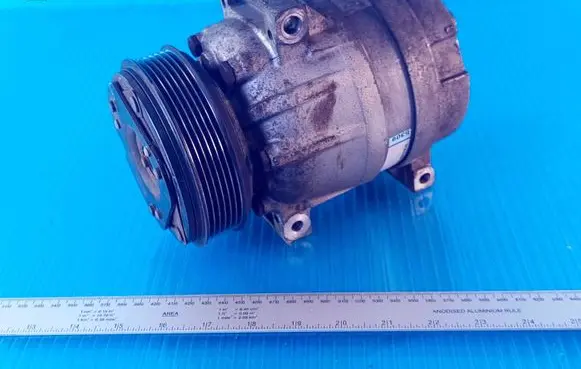 Renault Scenic I Air conditioning (A/C) compressor (pump) 7700105765 6560630