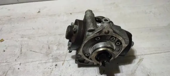 Mazda 3 III Fuel injection high pressure pump S55013800 02272 HU2940002040