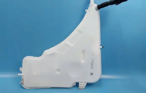 BMW 2 F22 F23 Windshield washer fluid reservoir/tank 7241671